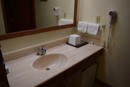 Standard Queen Room Sink