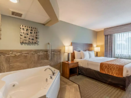 king bed whirlpool