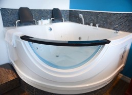 jacuzzi