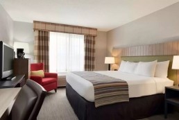 jacuzzi suite