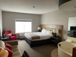 jacuzzi suite